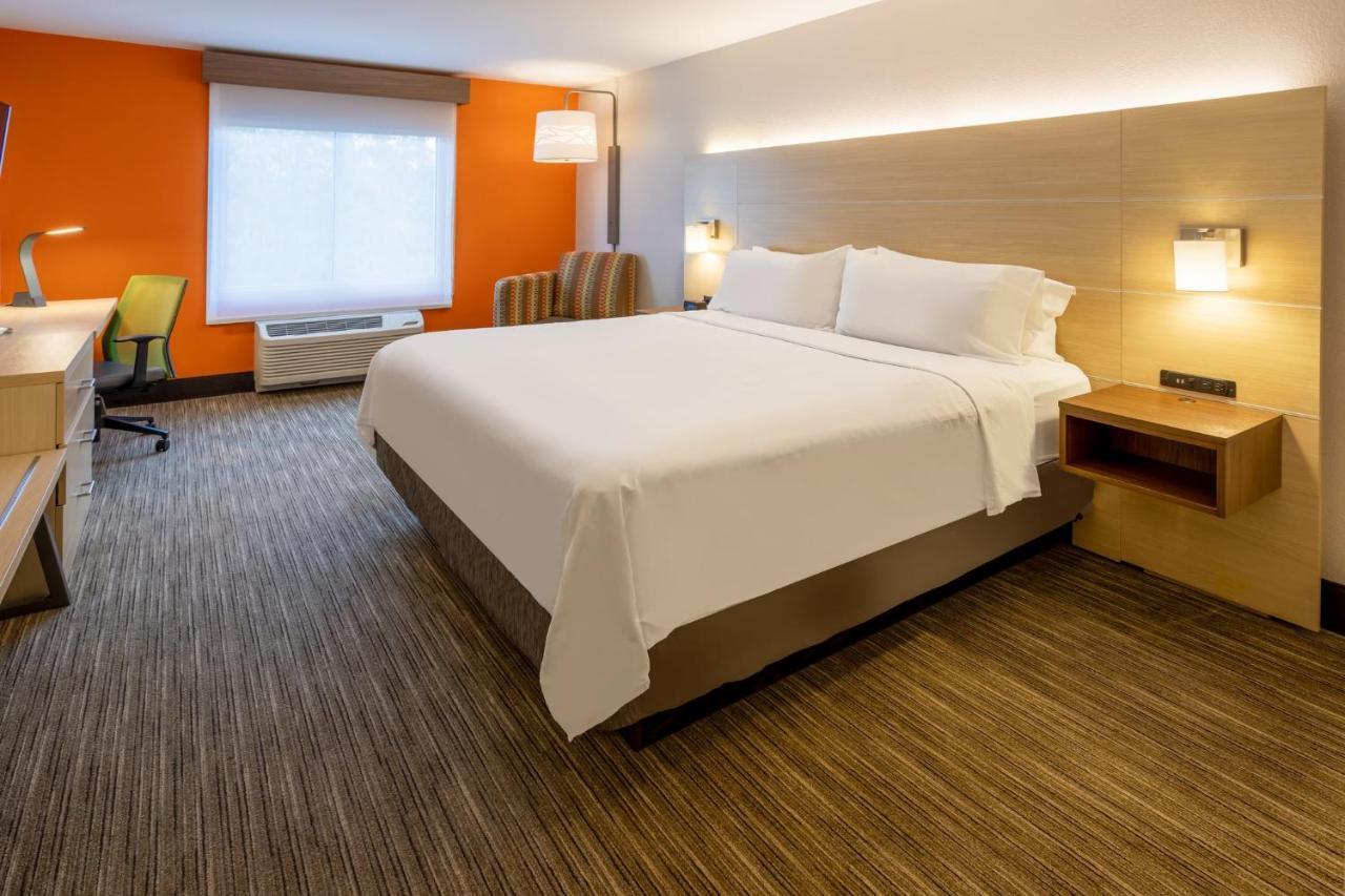 Holiday Inn Express Hotel & Suites Salisbury - Delmar By Ihg Exterior foto